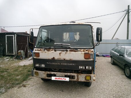 1990 Nissan Diesel Condor, белый, 1399000 рублей, вид 3