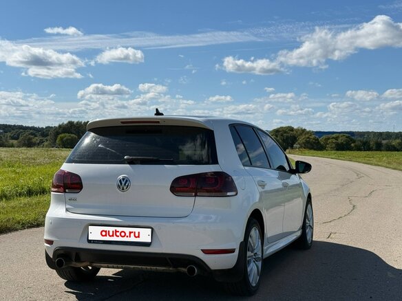 2012 Volkswagen Golf VI, белый, 1000000 рублей - вид 4