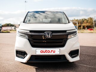 2018 Honda Stepwgn Spada V Рестайлинг, белый, 2799999 рублей, вид 4