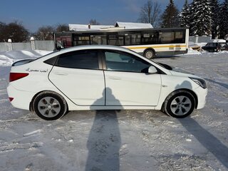 2014 Hyundai Solaris I Рестайлинг, белый, 700000 рублей, вид 5