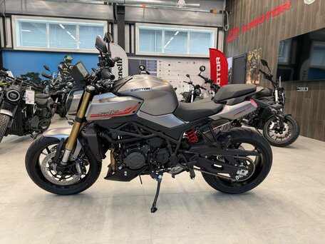 2026 QJMotor SRK 900, серый, 840000 рублей, вид 1