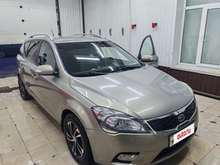 2010 Kia Ceed I Рестайлинг, серебристый, 780000 рублей, вид 2