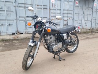 Yamaha SR400