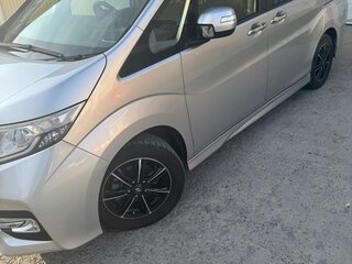 2015 Honda Stepwgn Spada V, серебристый, 2300000 рублей, вид 5