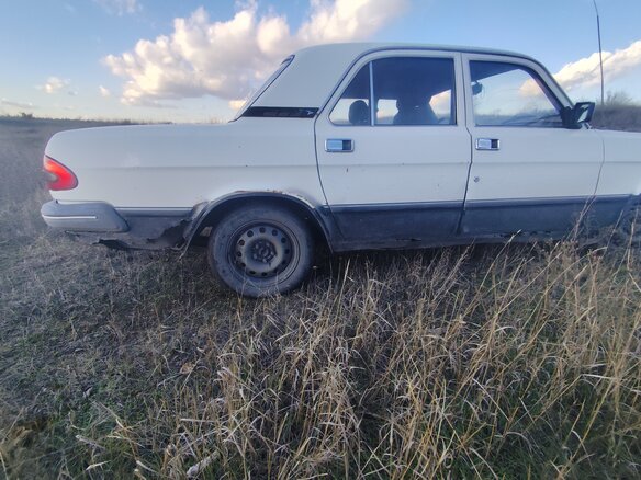 1998 ГАЗ 3110 «Волга», белый, 75000 рублей - вид 8