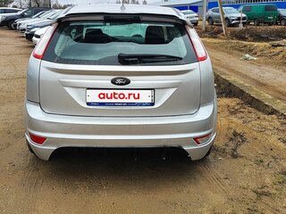 2009 Ford Focus II Рестайлинг, серебристый, 500000 рублей, вид 5