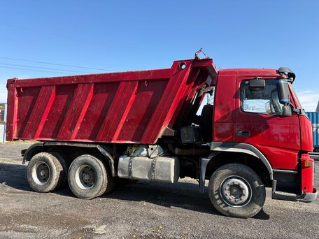 2007 Volvo FM, красный, 2299000 рублей, вид 4