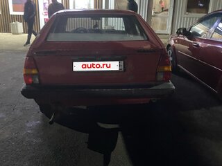 1982 Volkswagen Passat B2, красный, 55000 рублей, вид 2