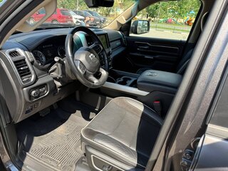2019 Ram 1500 Crew Cab V, серый, 5700000 рублей, вид 4