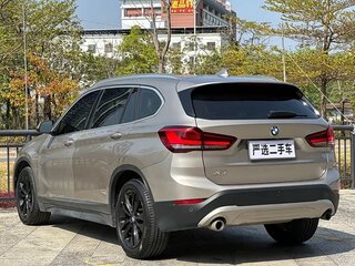 2022 BMW X1 Long 20Li sDrive II (F48) Рестайлинг, золотистый, 1570000 рублей, вид 5