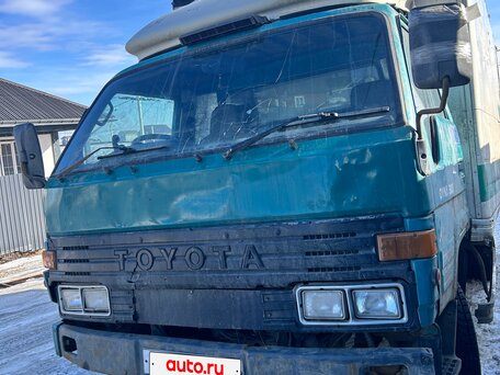 1995 Toyota Dyna, зелёный, 600000 рублей, вид 2