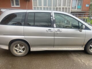 2002 Nissan Liberty, серебристый, 450000 рублей, вид 2