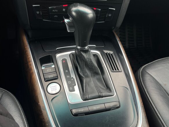 2011 Audi Q5 I (8R), белый, 1380000 рублей - вид 9