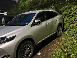 2015 Toyota Harrier III (XU60), серый, 2080000 рублей, вид 3