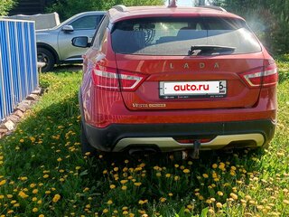 2018 Lada (ВАЗ) Vesta SW Cross I, красный, 925000 рублей, вид 4