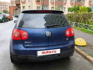 2005 Volkswagen Golf V, синий, 380000 рублей, вид 3
