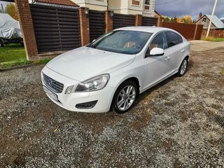 2011 Volvo S60 II, белый, 800000 рублей, вид 2