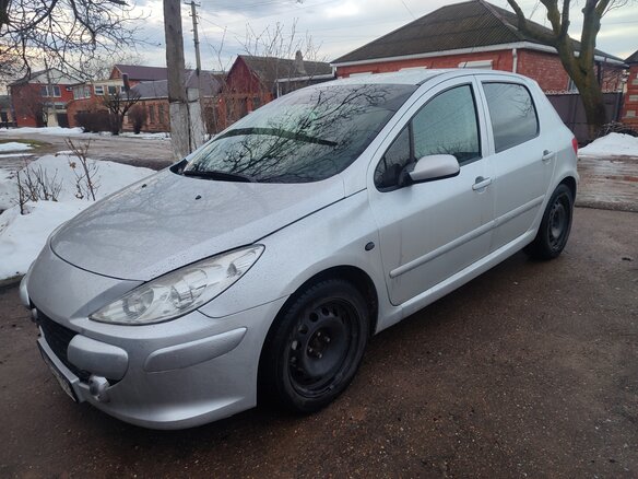 2007 Peugeot 307 I Рестайлинг, серебристый, 500000 рублей