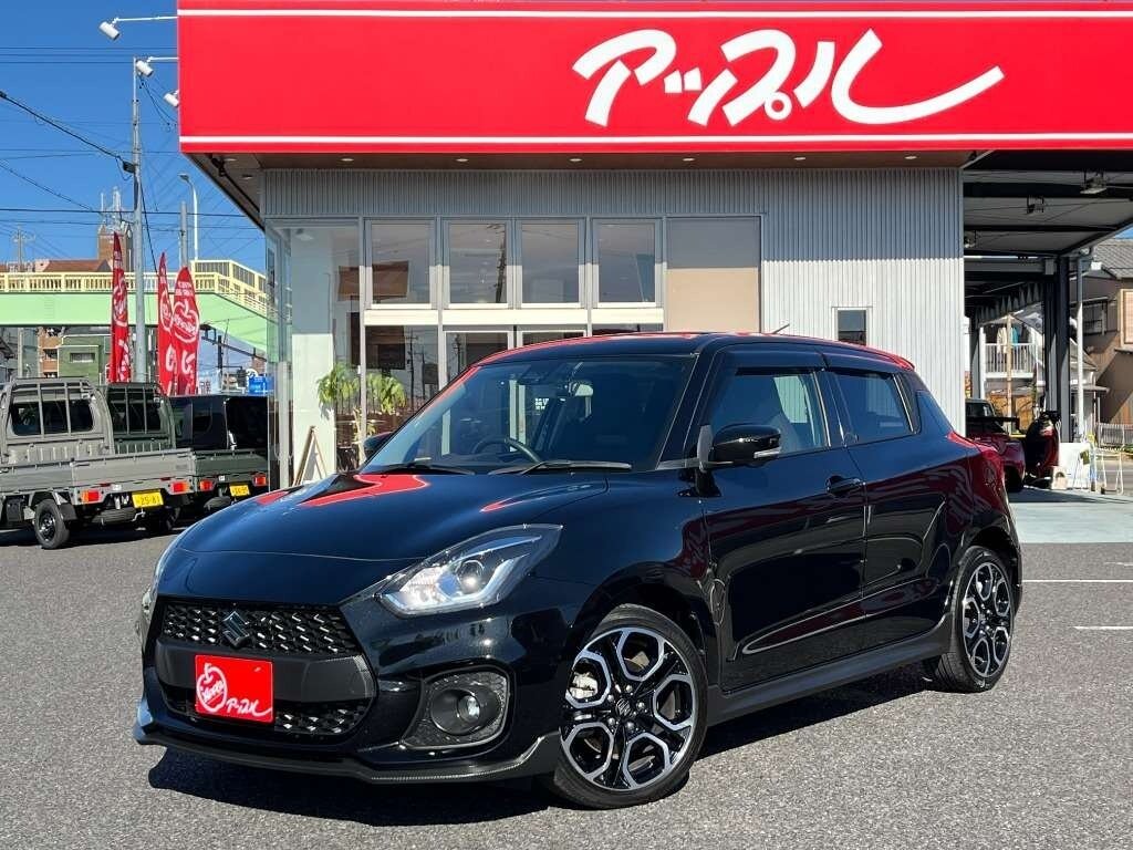 Открыть фотографии: Suzuki Swift V