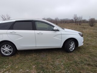 2019 Lada (ВАЗ) Vesta SW I, белый, 1000000 рублей, вид 2