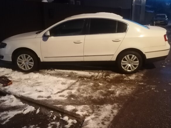 2008 Volkswagen Passat B6, белый, 740000 рублей - вид 12