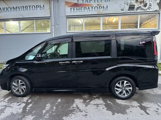 2016 Honda Stepwgn Spada V, чёрный, 1780000 рублей, вид 4