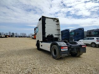 2022 Volvo FH, белый, 10986750 рублей, вид 4