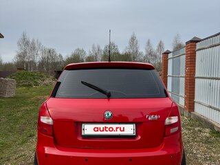 2011 Skoda Fabia II Рестайлинг, красный, 350000 рублей, вид 5