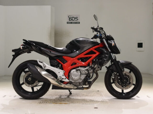 2014 Suzuki SFV 650 Gladius, чёрный, 365000 рублей - вид 3