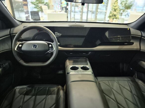 2025 Changan CS75 Plus IV, чёрный, 4365900 рублей - вид 8