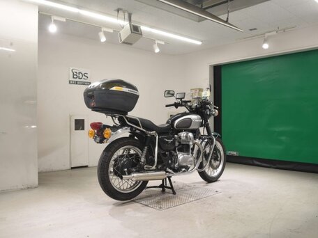 2010 Kawasaki W 650, серебристый, 354000 рублей, вид 5