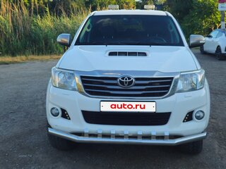 2013 Toyota Hilux Arctic Trucks AT38 VII Рестайлинг, белый, 2630000 рублей, вид 3