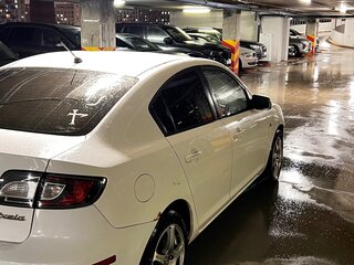 2004 Mazda Axela I, белый, 350000 рублей, вид 3