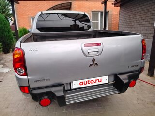 2007 Mitsubishi L200 IV, серебристый, 1390000 рублей, вид 2