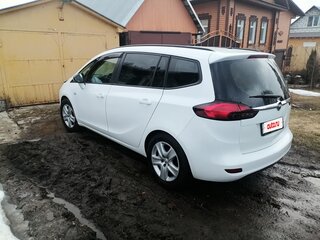 2012 Opel Zafira C, белый, 985000 рублей, вид 3