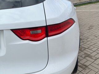 2016 Jaguar F-Pace I, белый, 2500000 рублей, вид 4