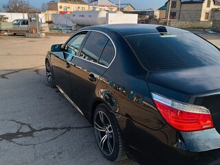 2008 BMW 5 серии 525i V (E60/E61) Рестайлинг, чёрный, 1149000 рублей, вид 5