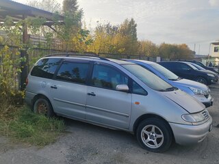 1999 Volkswagen Sharan I, серебристый, 150000 рублей, вид 3
