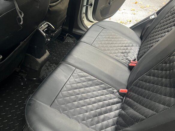 2015 Ford Fiesta Mk6 Рестайлинг, белый, 850000 рублей - вид 15