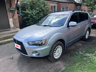 2010 Mitsubishi Outlander II Рестайлинг, серебристый, 1150000 рублей, вид 2
