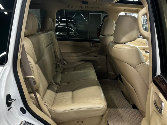 2010 Lexus LX 570 III, белый, 3400000 рублей - вид 13