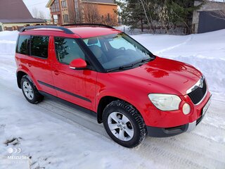 2010 Skoda Yeti I, красный, 750000 рублей, вид 5