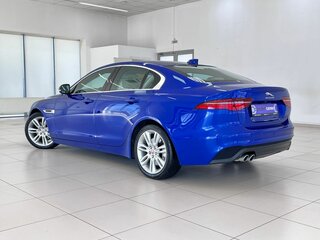 2019 Jaguar XE I Рестайлинг, синий, 2390000 рублей, вид 4