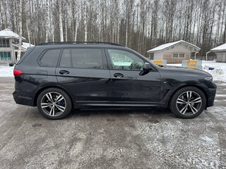 2021 BMW X7 30d I (G07), чёрный, 8000000 рублей, вид 5