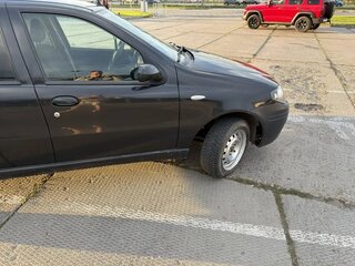 2010 Fiat Albea I Рестайлинг, чёрный, 170000 рублей, вид 2