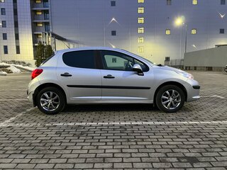 2009 Peugeot 207 I, серебристый, 320000 рублей, вид 2