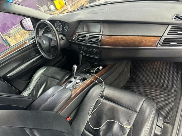 2007 BMW X5 3.0si II (E70), серебристый, 1550000 рублей - вид 11