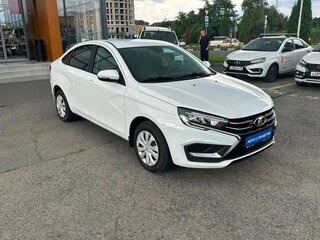 2024 Lada (ВАЗ) Vesta I Рестайлинг (NG), белый, 1260000 рублей, вид 2