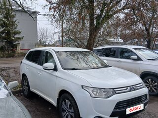 2012 Mitsubishi Outlander III, белый, 1110000 рублей, вид 2