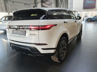 2025 Land Rover Range Rover Evoque L II Рестайлинг, белый, 5900000 рублей, вид 5